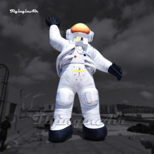 modelo de maniquí de astronauta inflable gigante blanco de 6m agitando su mano