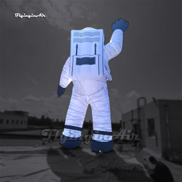 maniquí de astronauta inflable gigante blanco de 6 m de altura