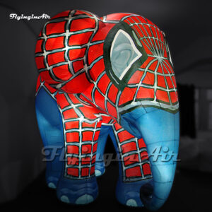 Elefante Inflable Gigante con disfraz de Spider-Man3